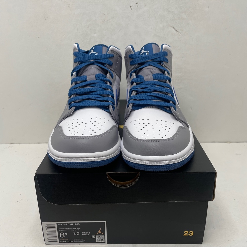 Nike Air Jordan 1 Retro Mid “True Blue/Cement Grey” 2023 - Picture 2 of 4